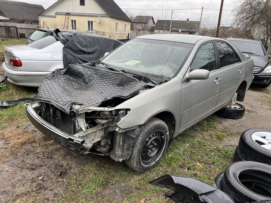 Разборка Toyota Camry 30 2004 року 2.4 Автомат