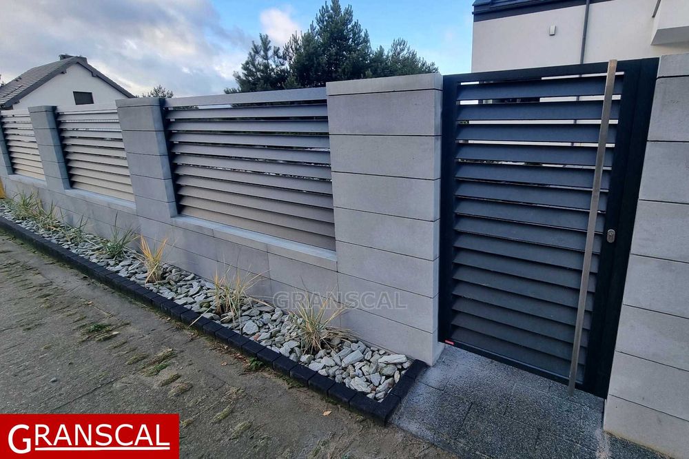 Furtka aluminiowa metalowa ogrodzenie nowoczesne płot Chyby