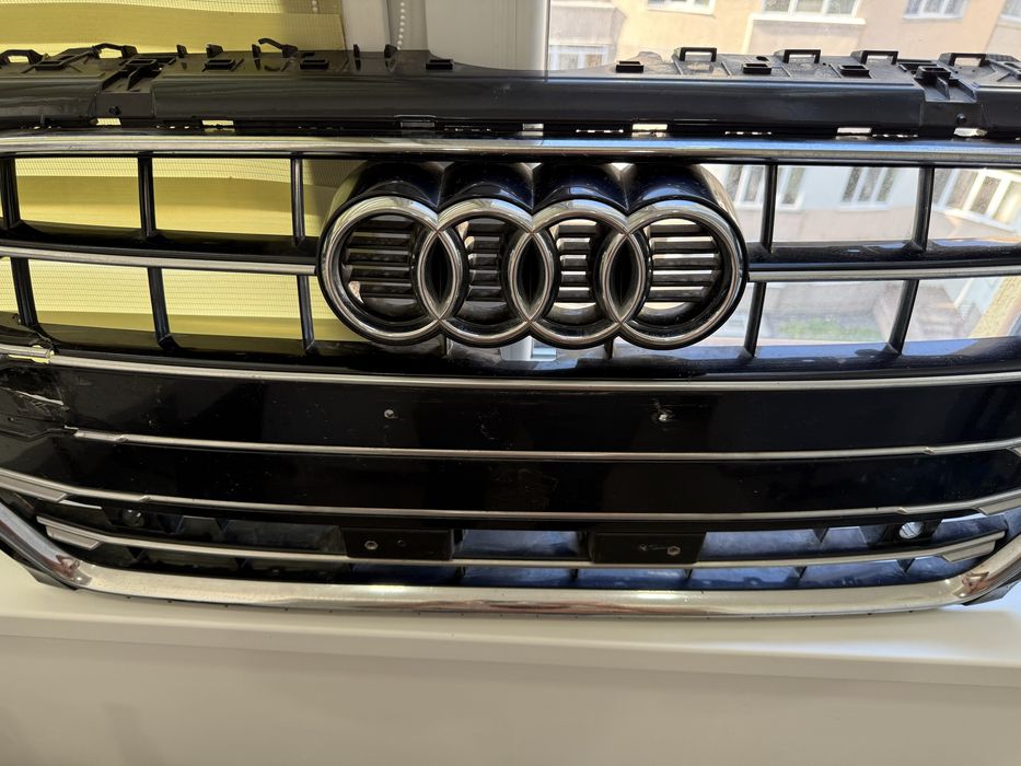 Audi A4 b9 Рест 2022р Решітка