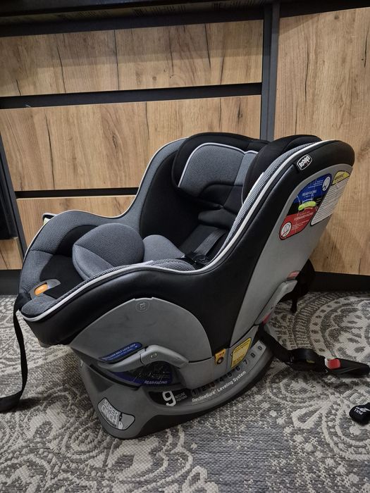 Автокрісло chicco nextfit zip 0-30 кг isofix