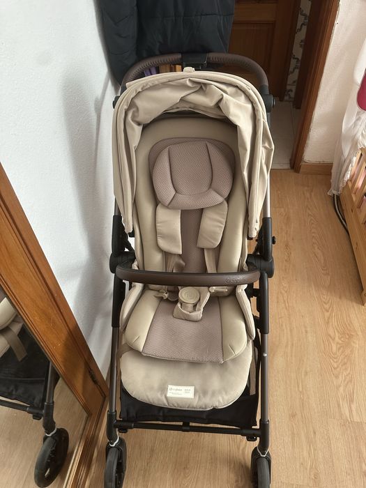 Vendo Carrinho Cybex + ovo Cloud T + adaptadores