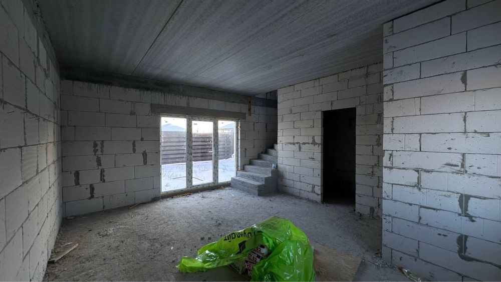 Таунхаус з балконом в Ірпені - виїзд на Ворзель.