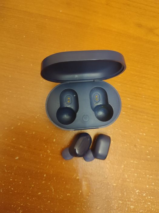 Продам Redmi Airdots 3