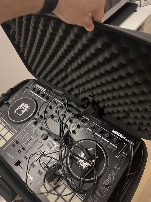 Mesa Dj Reloop Mixon 4