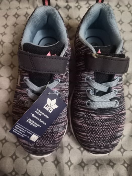 Кросівки  для дівчинки