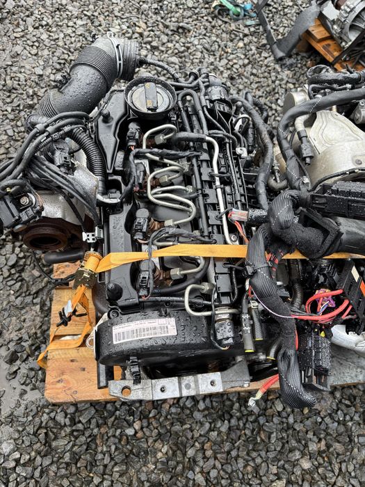 Мотор двигатель Volkswagen,Skoda,Audi 1.6 tdi CAY