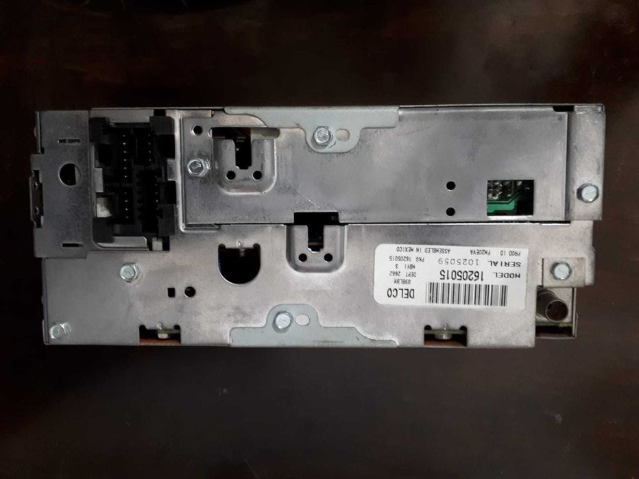 Stary radio magnetofon Delco - Clasic Cars Chevrolet/GM różne modele