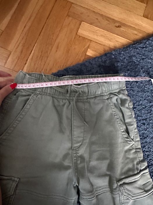 Spodnie bojówki ze zdjęcia