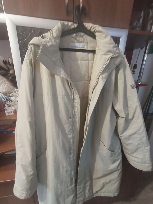 Плащ чоловічий бежевий з капюшоном