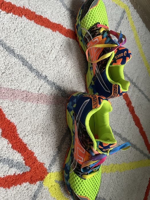 Asics Gel Noosa Tri 8 adidasy do biegania, mega kolorowe 41