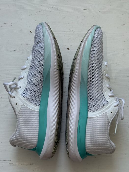 Кросівки  under armour, розмір 41, устілка 26,5см