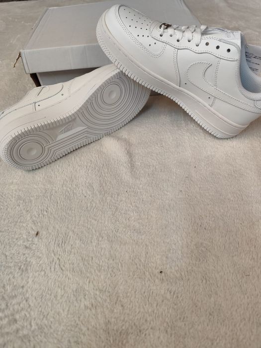 Nike air force branca