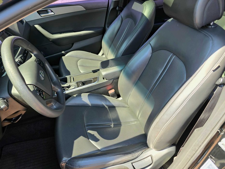Hyundai Sonata 2015г.в. 2.0 газ, автомат