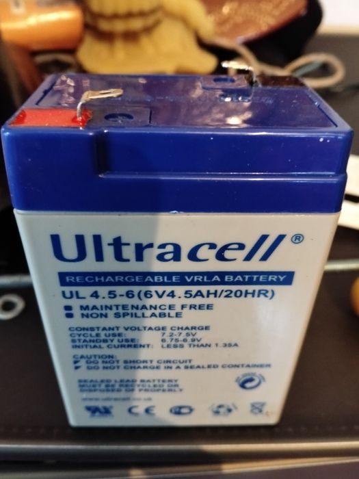 brinquedo em Trator . 
É um brinquedo