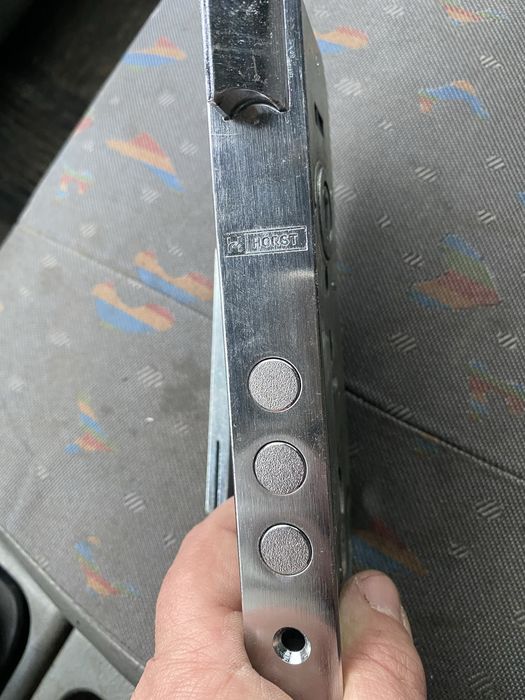 врізний замок horst