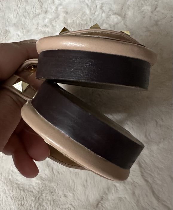 Босоніжки шльопанці Valentino