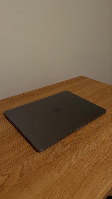 MacBook Pro 13  (2020)