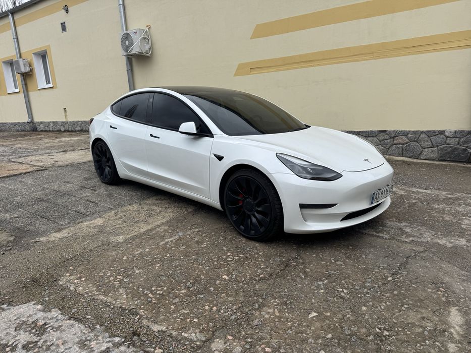 Tesla Model 3 Perfomance  2023