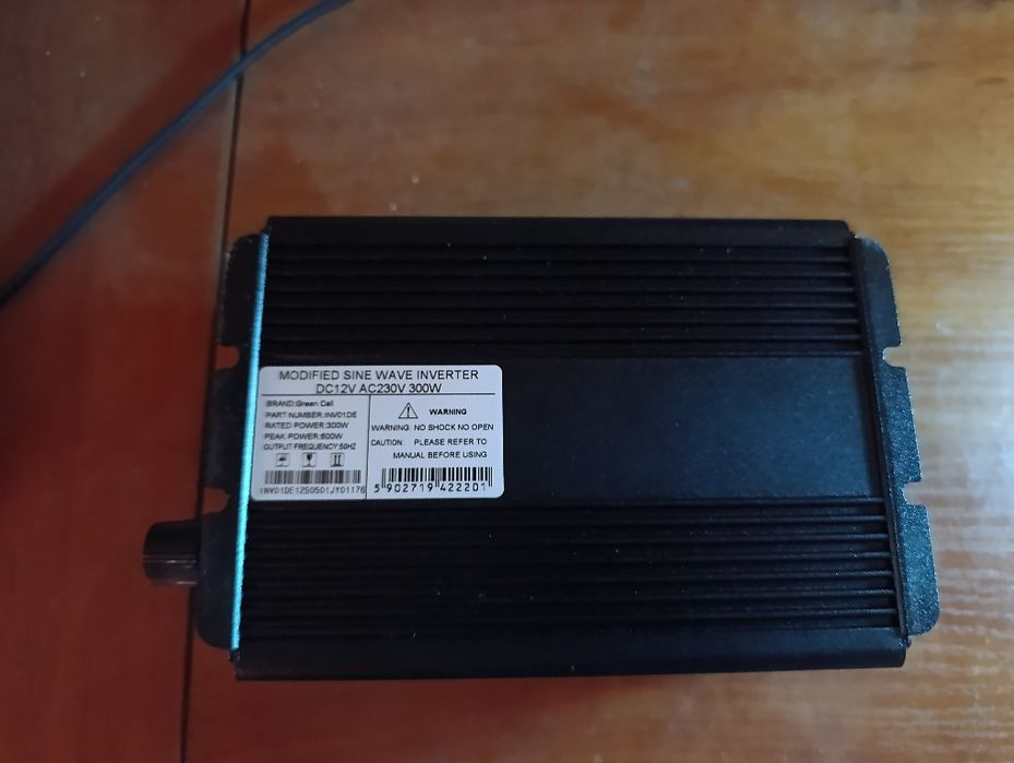 Przetwornica12V 230V 300W 600W Samochodowa Napięcia Inwerter Sinus US