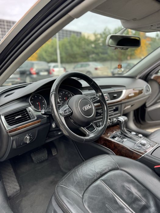 AUDI A6C7  2013 року