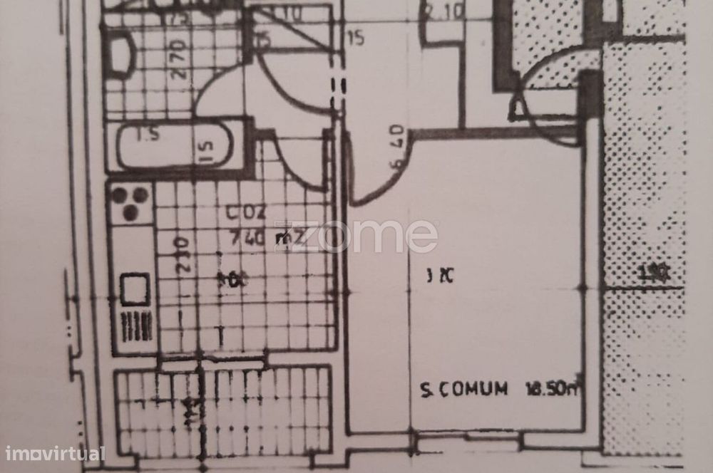Apartamento T0+1 - Em condomínio com piscina.