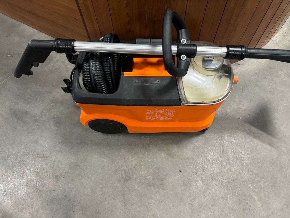 Odkurzacz piorący Karcher Puzzi 100