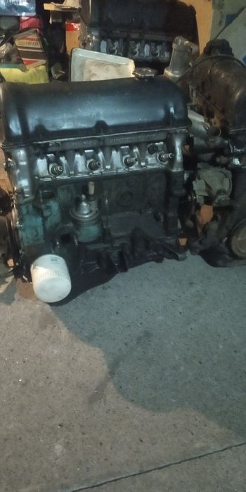 Двигателя Нива 1600 об., ВАЗ 2103 и ВАЗ 2106 1600.