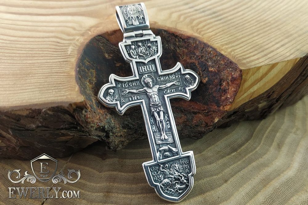Серебряный крестик Александра Усика. Срібний хрестик чоловічий