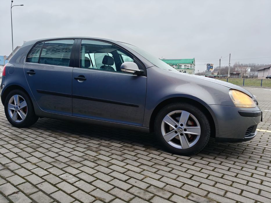 VW Golf 5  1.6MPI automatic