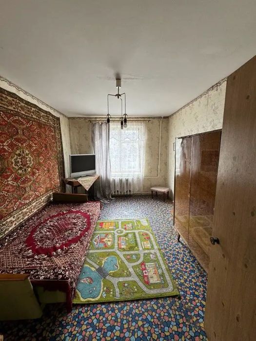 3К Китайская стена Победа-5 квартира Продам Героев 12