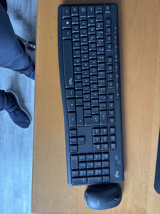 Combo Teclado e rato wireless logitech silent touch MK295