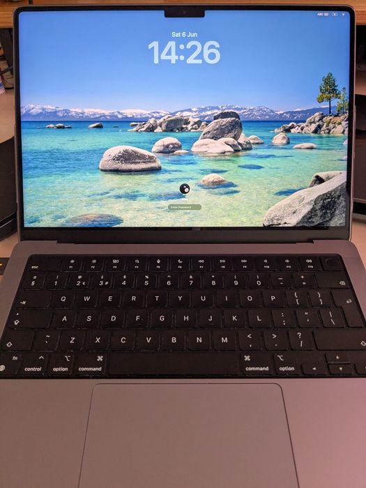 MacBook Pro 14" (2021) M1 Pro / 32 GB