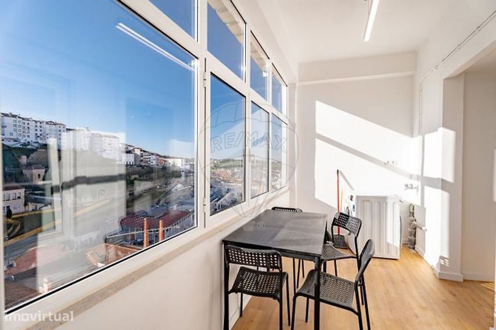 Apartamento T2 para venda — Coimbra (Sé Nova, Santa Cruz, Almedina E São Bartolomeu), Coimbra