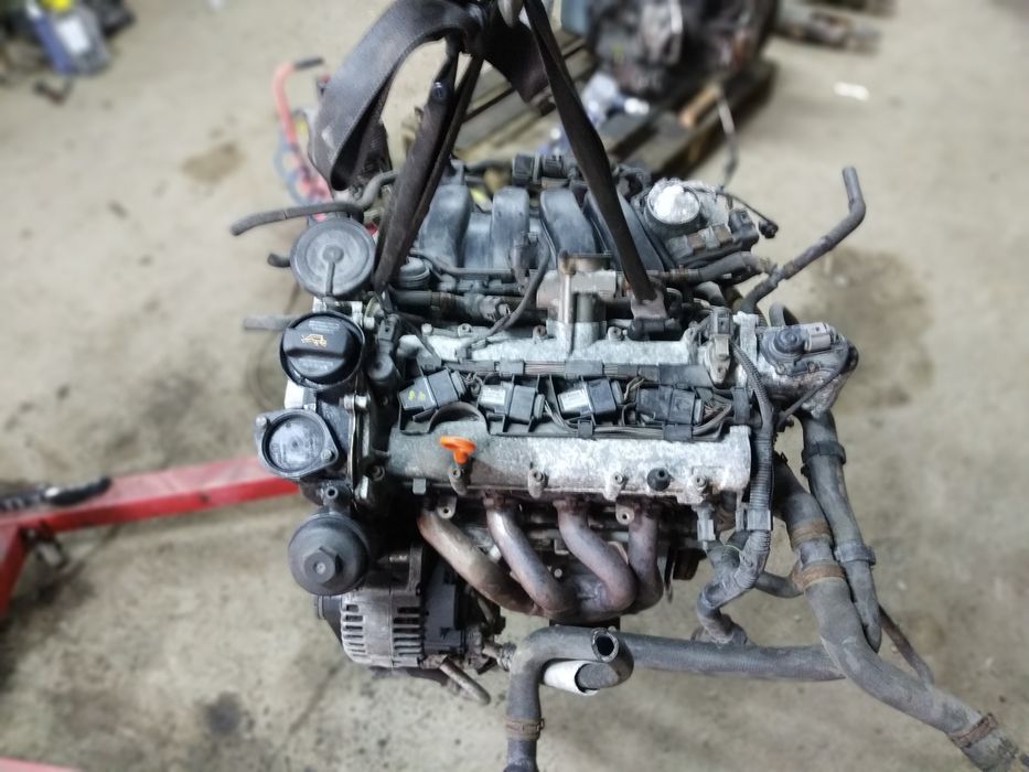 Двигун мотор двигатель BLF 1.6 FSI VW Audi Skoda Seat