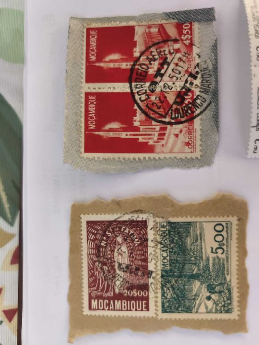 Selos novos e usados