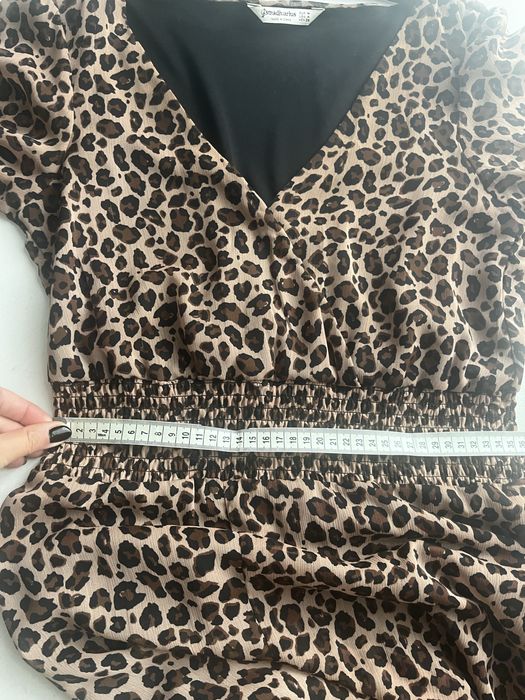 Stradivarius sukienka długa w centki M