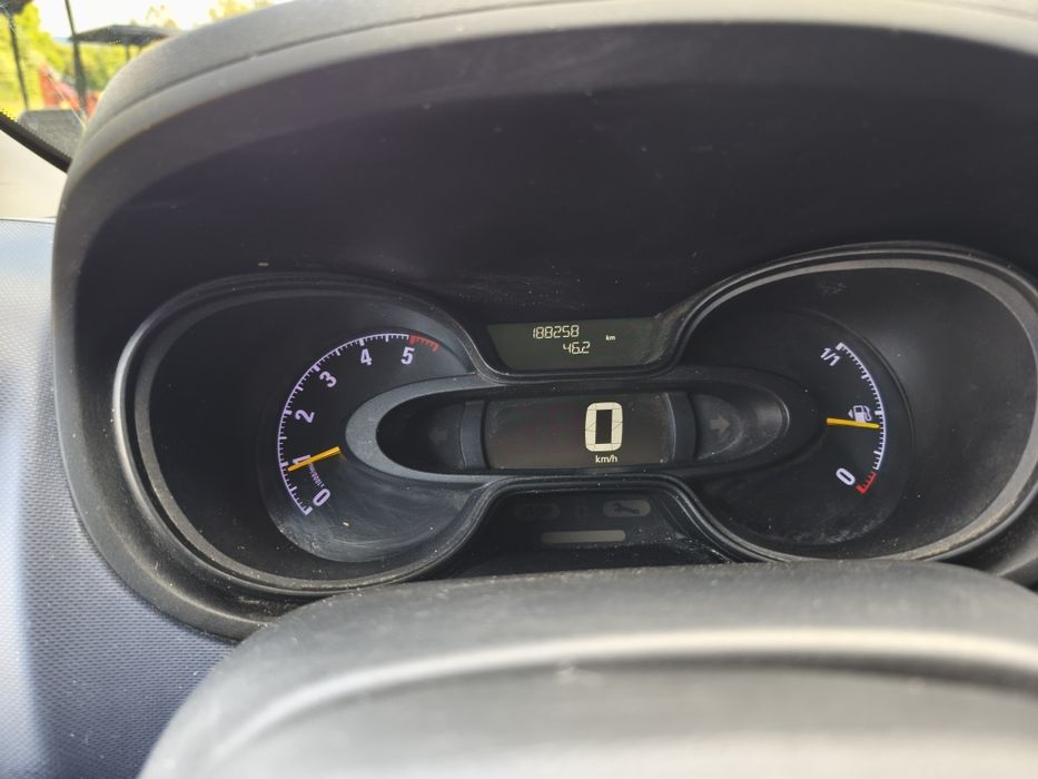 Opel Vivaro 2015