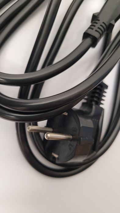 Cabo de alimentação de computador