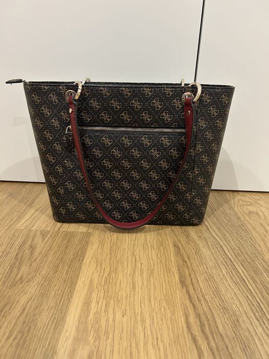 Mala Guess como nova