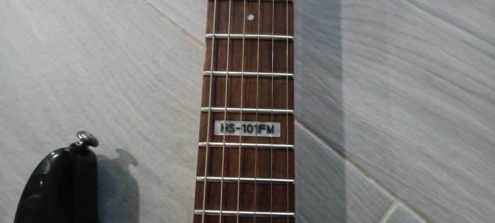 ESP LTD MH-101 Black Flamed Maple c/ Pickups Entwistle