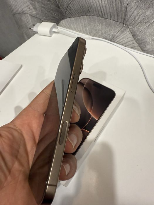 IPhone 16 pro 256 фізична сім карта