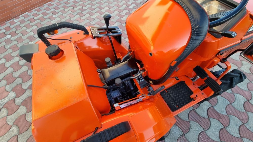 Kubota B-40 BULTRA  ASTE
