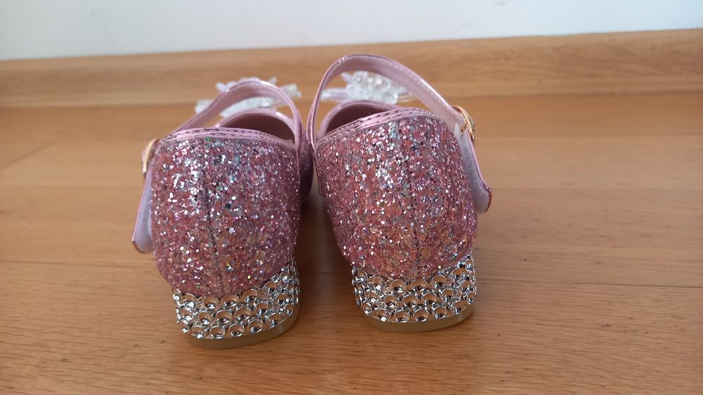 Pantofelki 34 NOWE