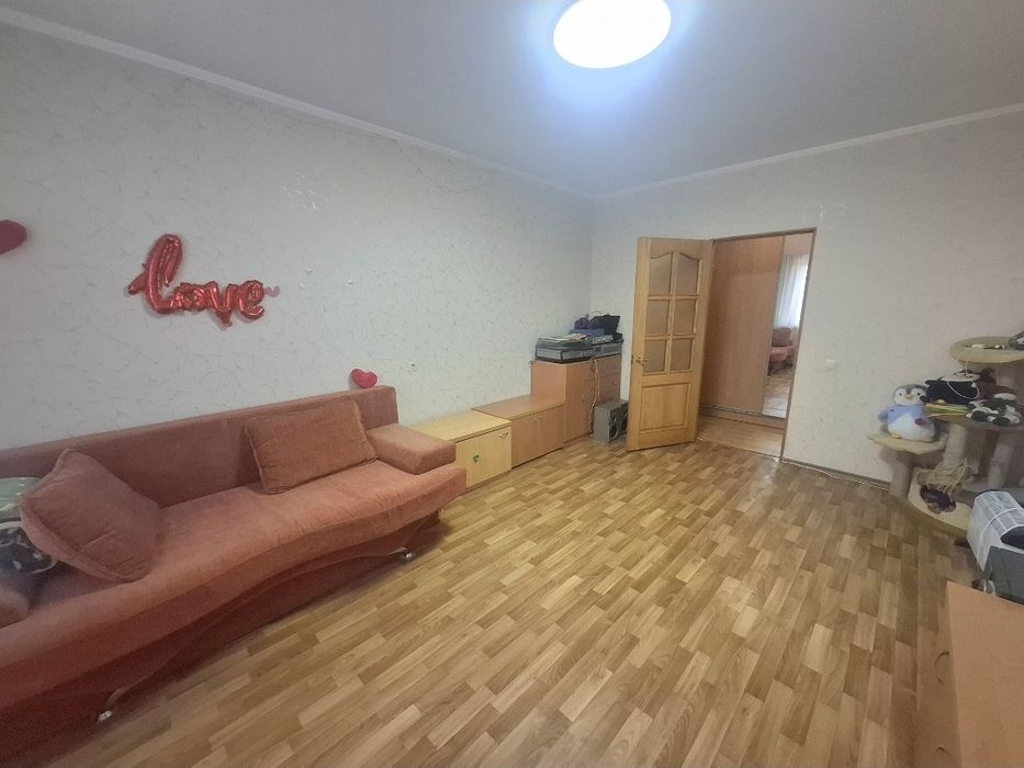 Продаж 3х.кв Г.Крут