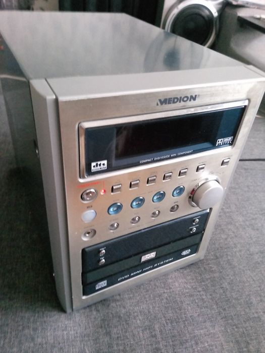 Музыкальный центр MEDION 120W GERMANY    Без  акустики