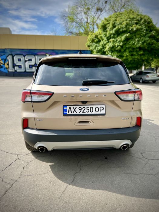 Ford escape SE 2021