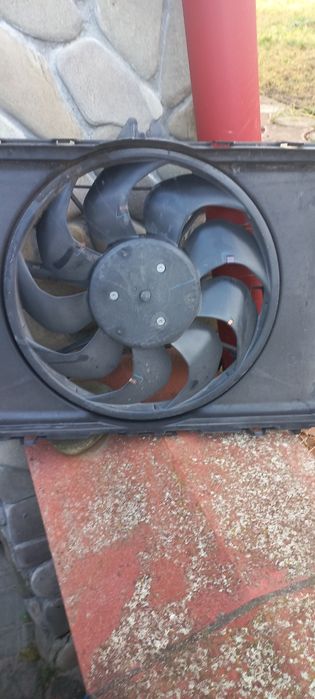 Вентилятор до Тесли Yв доброму і робочому стані