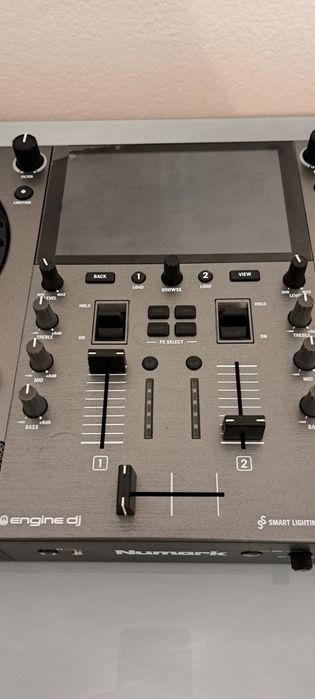 Selling Numark Mixstream Pro Go Controller (with warranty)64286585739523123