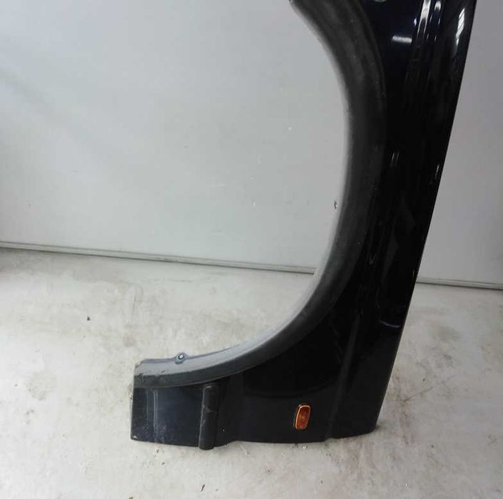 Land Rover Discovery II Błotnik Przód Lewy