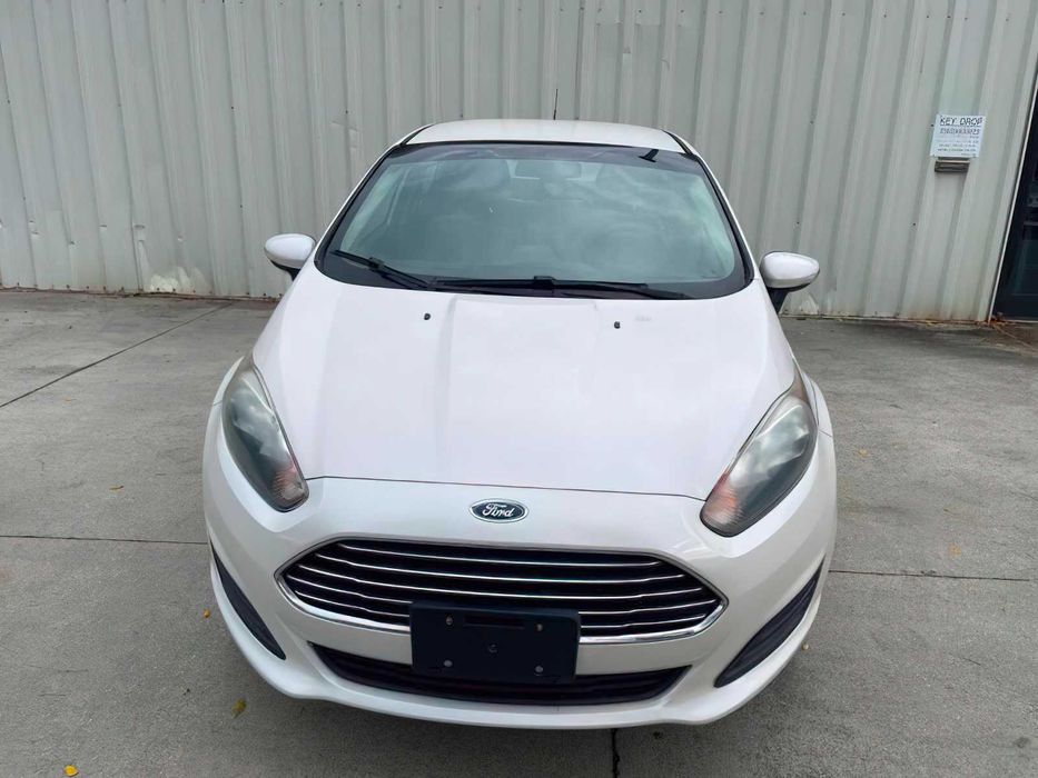 Ford Fiesta SE      2018